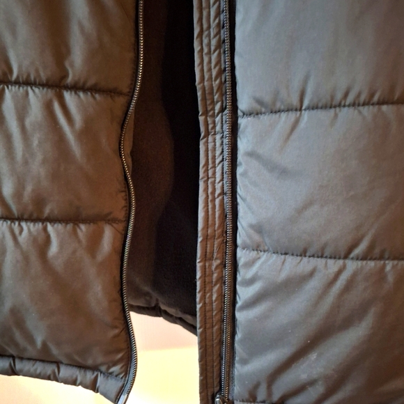 Plus Size Puffer Vest - Picture 2 of 6
